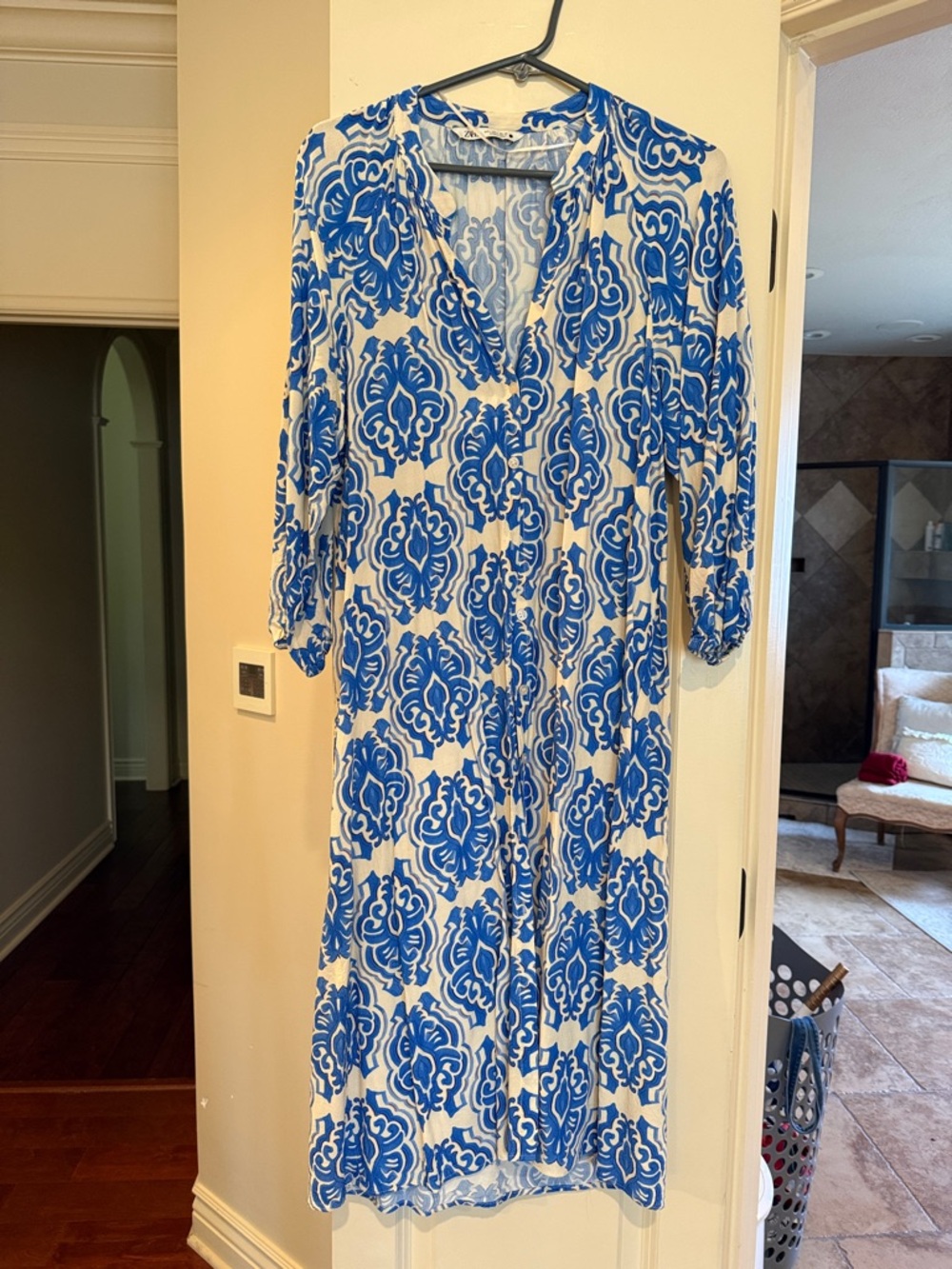 Zara White and Blue Floral-Pattern Maxi Dress